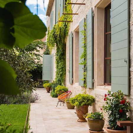 Le Jardin Des Cordeliers Bed & Breakfast Tarascon Exterior photo