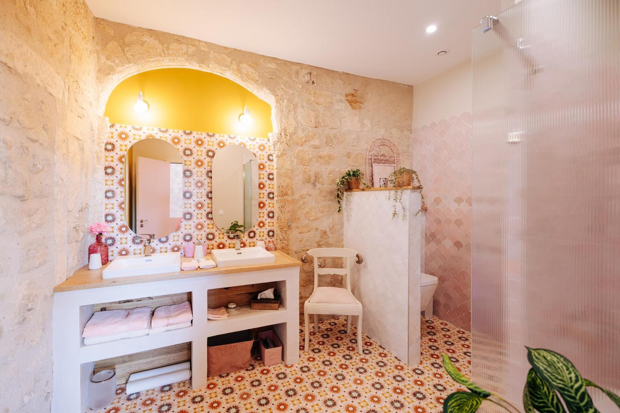 Le Jardin Des Cordeliers Bed & Breakfast Tarascon Exterior photo