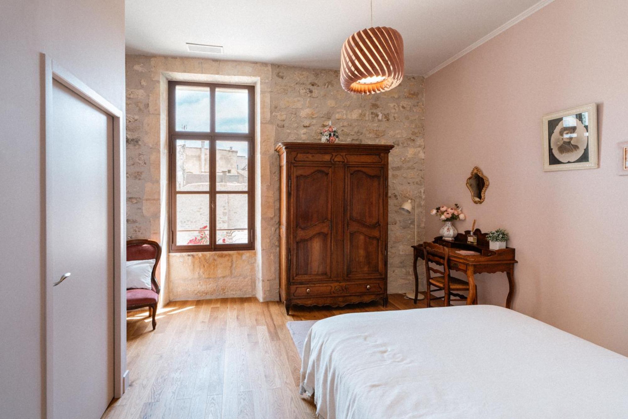 Le Jardin Des Cordeliers Bed & Breakfast Tarascon Exterior photo
